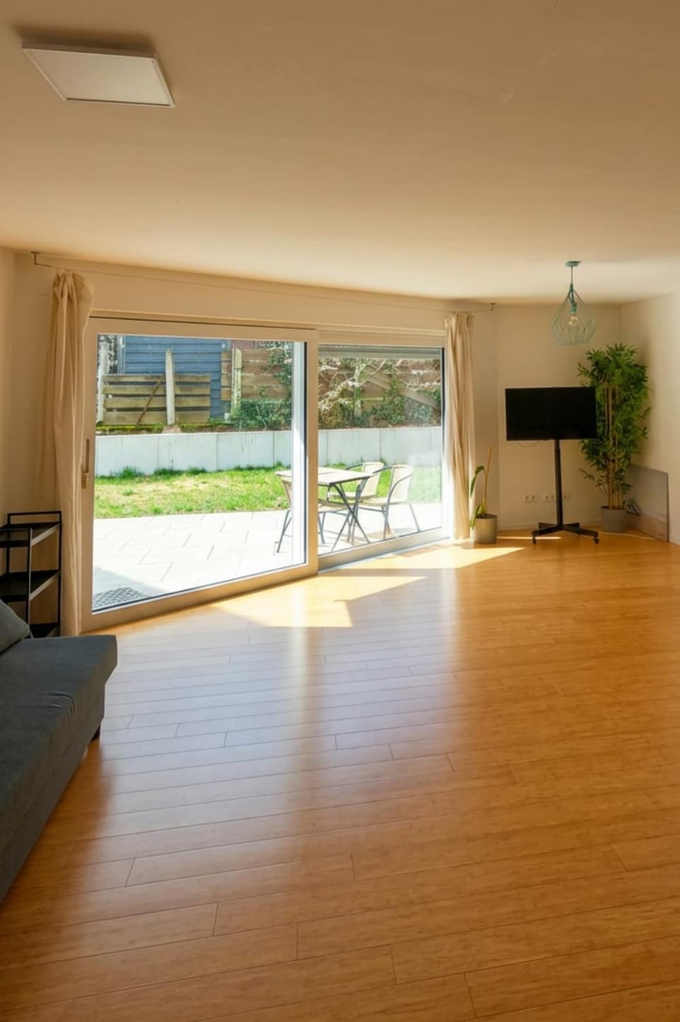 Hiloa Apartments - Stylish with terrace & garden Apartment in Baden-Württemberg