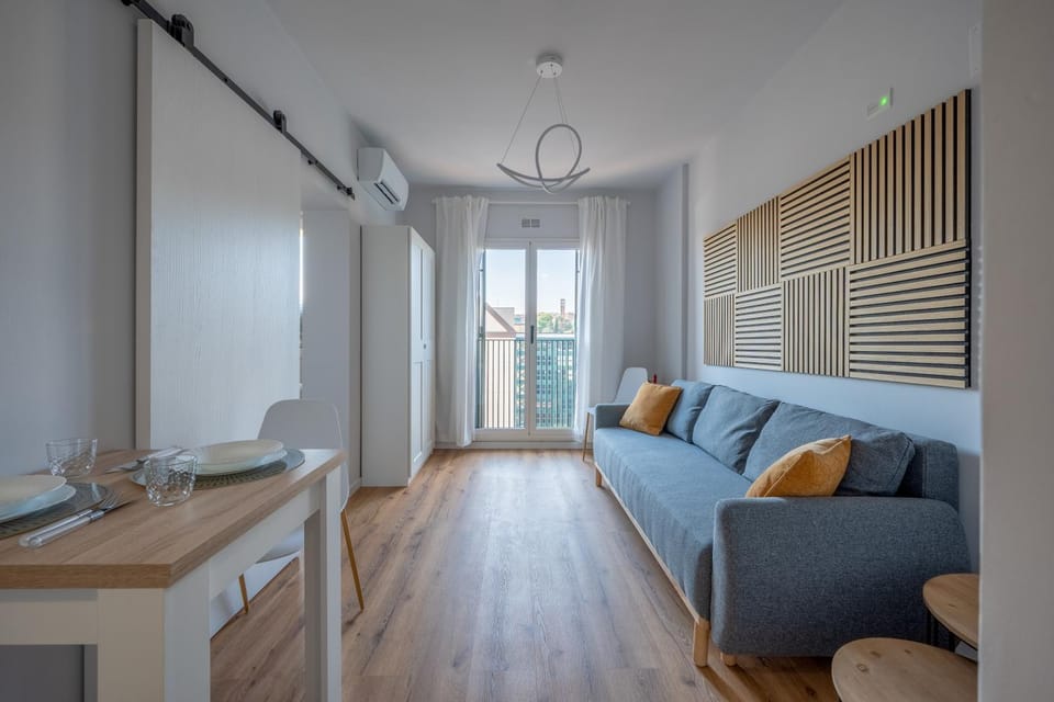 Living room, Seating area, Evening entertainment, air conditioner