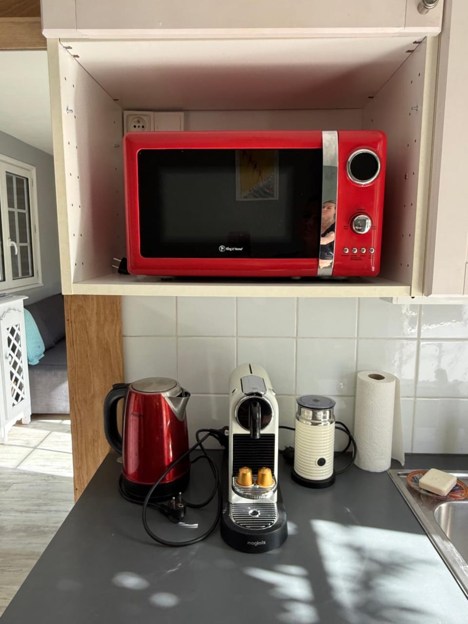 Coffee/tea facilities, Kitchen or kitchenette, microwave