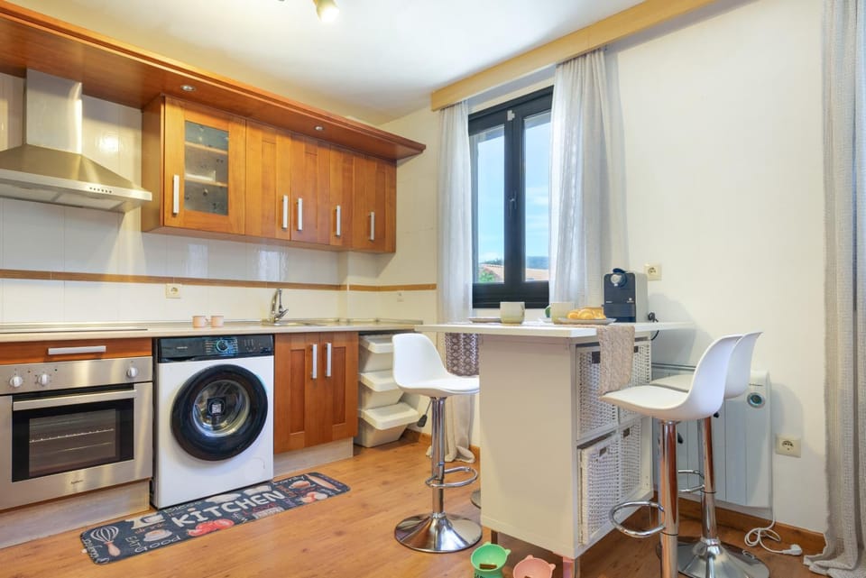 Kitchen or kitchenette, Living room