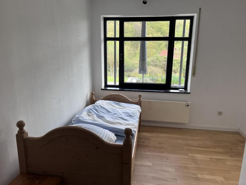 Designhaus, 11kw Wallbox, Highspeed Internet, A2 Rehren in 5min, Naturpark Weserbergland Apartment in Lower Saxony, Germany
