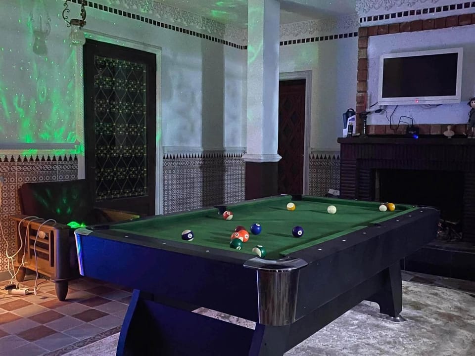 Magnifique Riad avec piscine, sauna & salle de jeux près de Marrakech Villa in Marrakesh-Safi