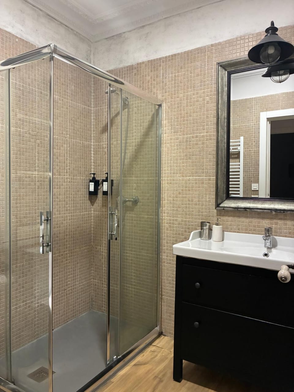 Shower, Bathroom