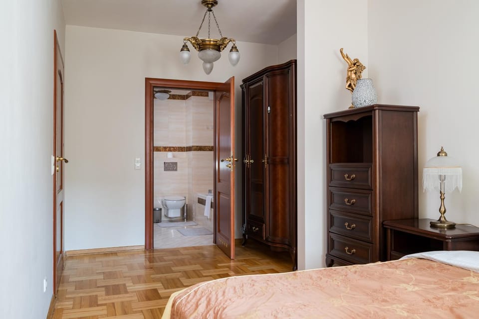 Toilet, Bed, Bathroom, Photo of the whole room, Bedroom