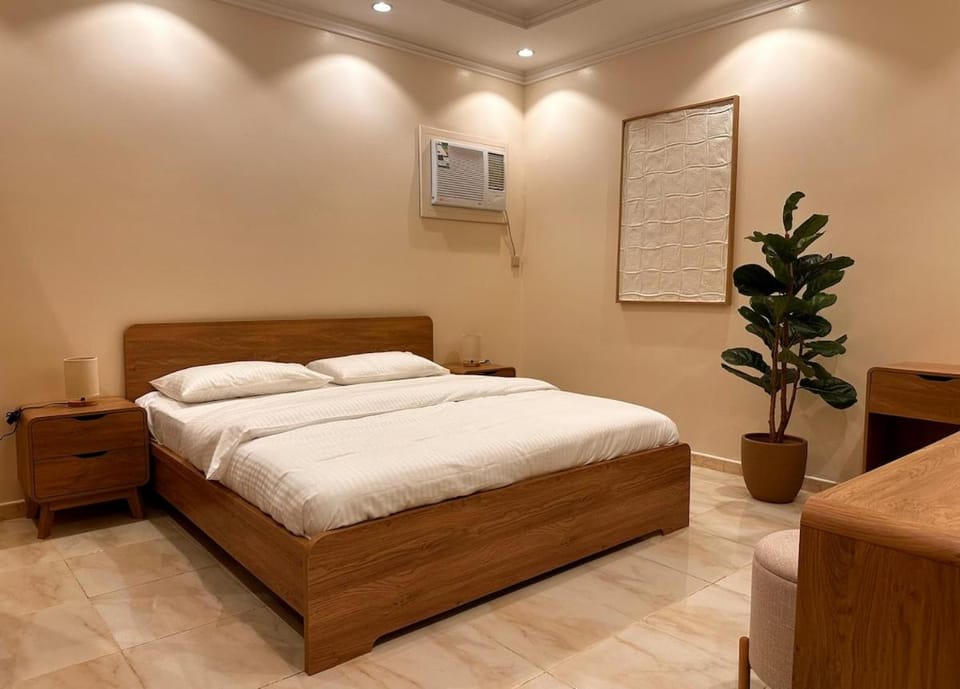Bed, Photo of the whole room, Bedroom, air conditioner