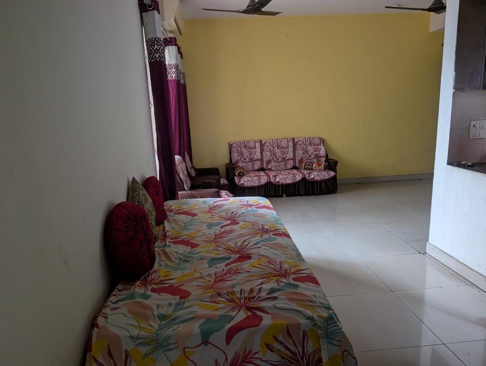 Panchsheel greens 2 Apartment in Noida