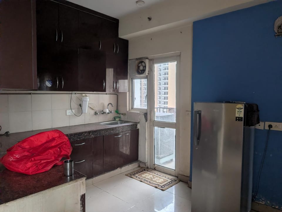 Panchsheel greens 2 Apartment in Noida