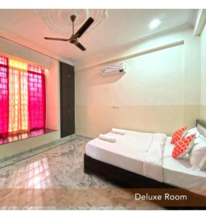 Bed, Photo of the whole room, Bedroom, air conditioner