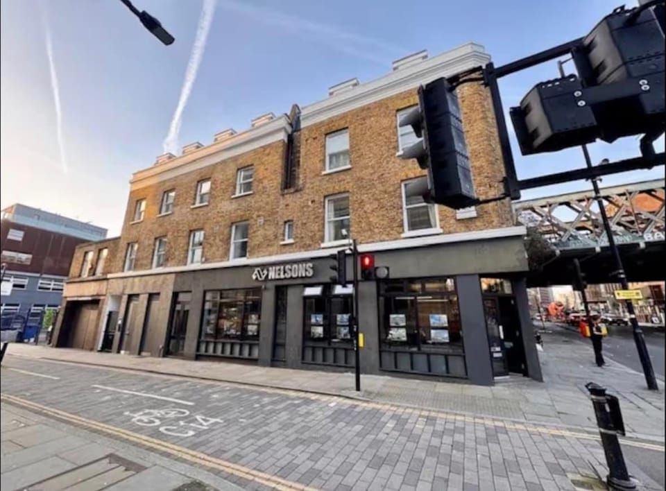 Modern Apartment London Bridge Apartment in London Borough of Southwark