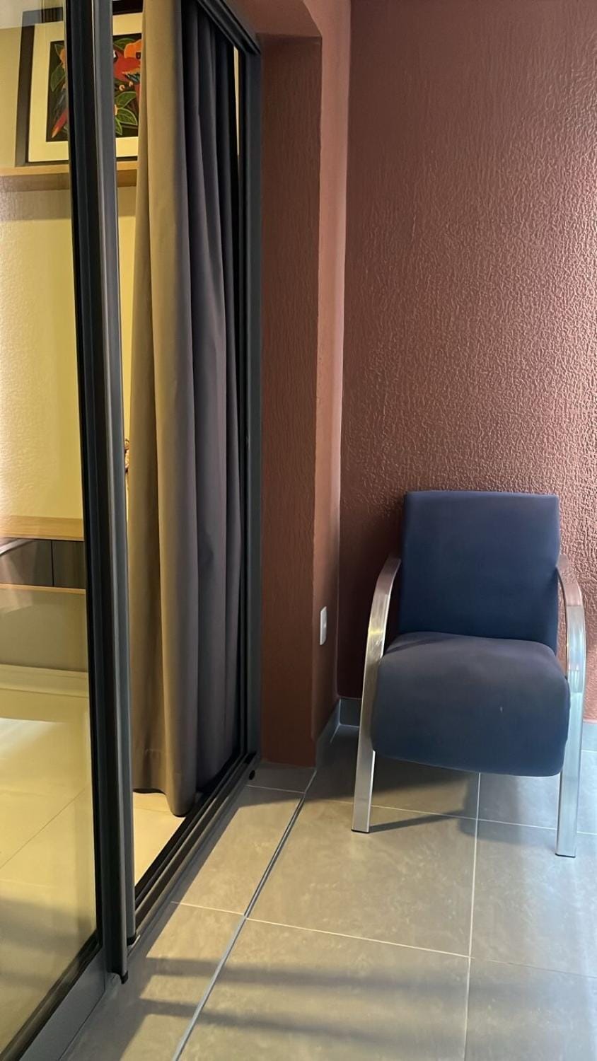 Studio super bem localizado, em frente ao metrô Borba gato e ao lado do consulado EUA Apartment in Sao Paulo City