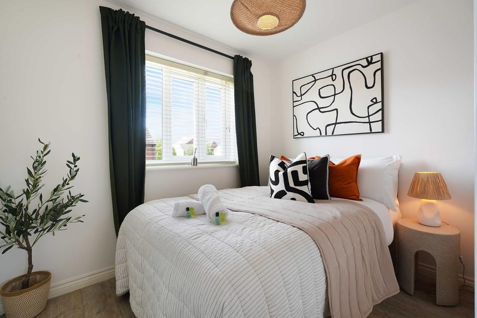 Bed, Bedroom