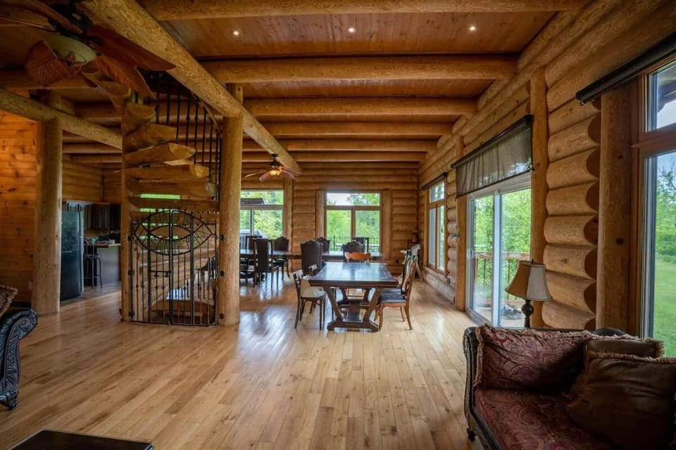Chalet Le Saint-Roch • Nature et sérénité House in Shawinigan