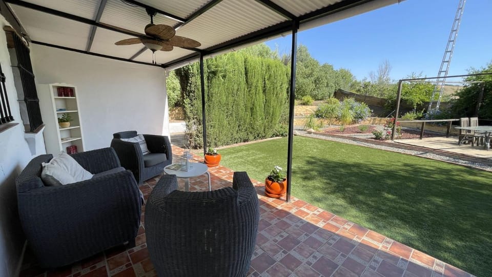 Casa christoria eguzki Etxea Villa in Valle del Guadalhorce
