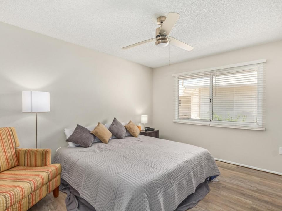 Rare Getaway I 2BR, Ensuite, Fenced, Sunrises House in Sun City West
