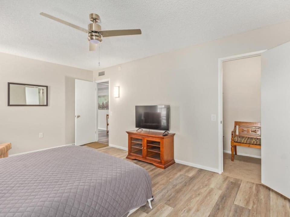 Rare Getaway I 2BR, Ensuite, Fenced, Sunrises House in Sun City West