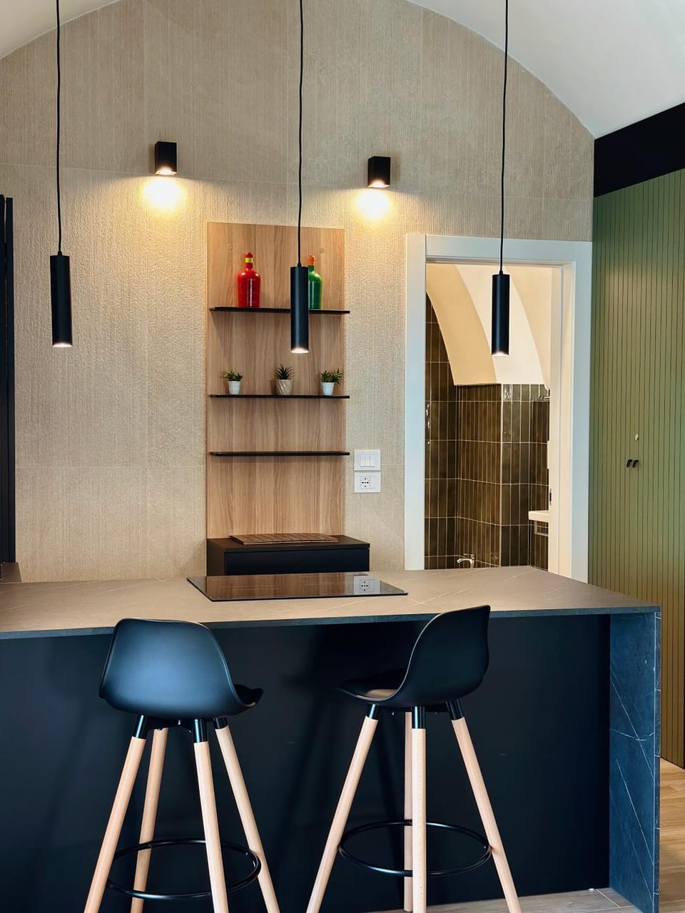 Kitchen or kitchenette, Dining area, stove
