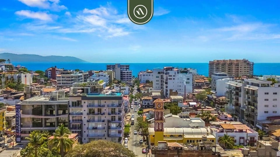 Property building, Day, Neighbourhood, Natural landscape, Bird's eye view, Other, City view, Mountain view, Street view