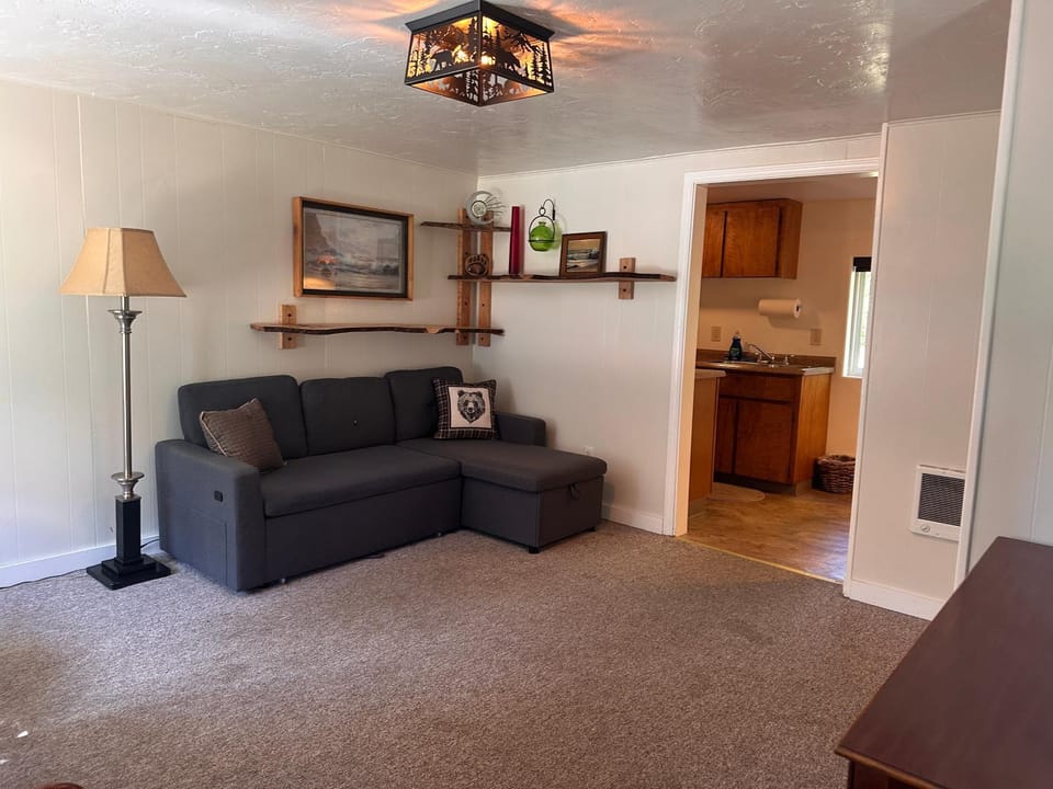 Elderberry Lodge Inn in Oregon