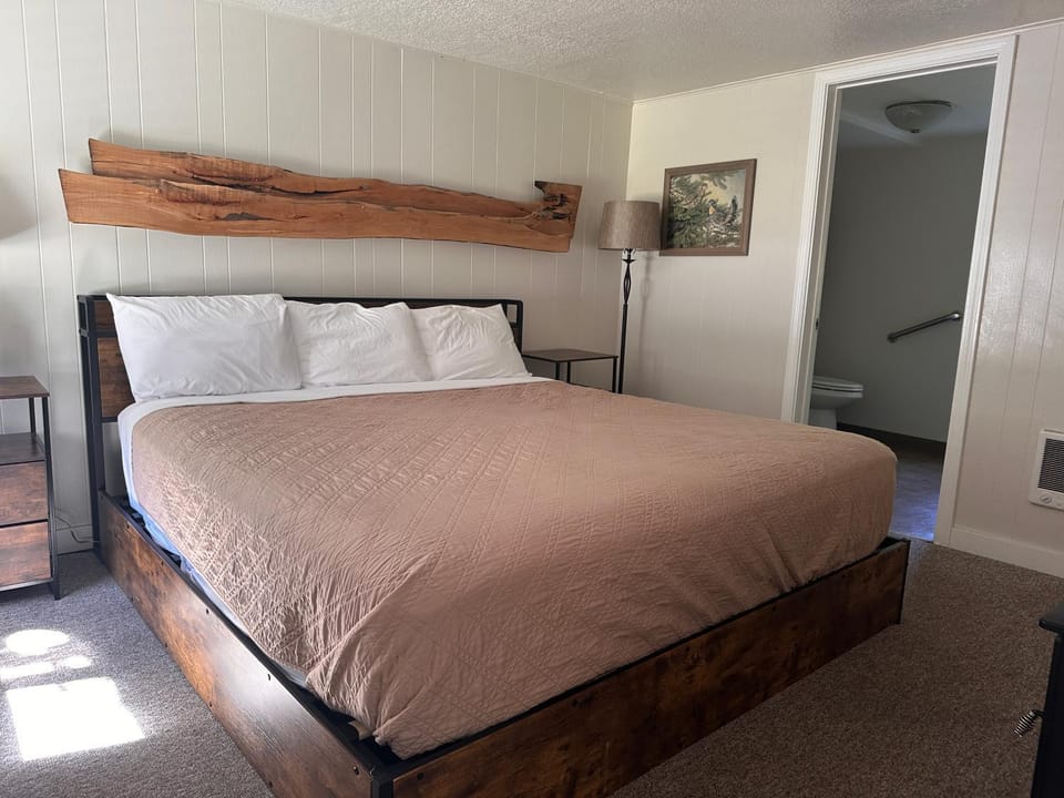 Elderberry Lodge Inn in Oregon