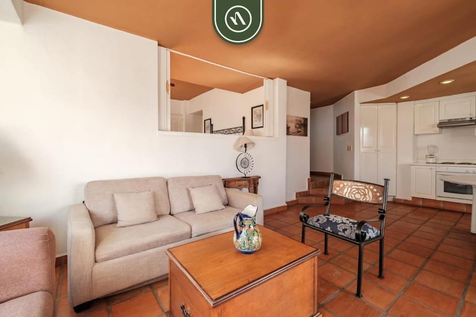Kitchen or kitchenette, Living room, Seating area