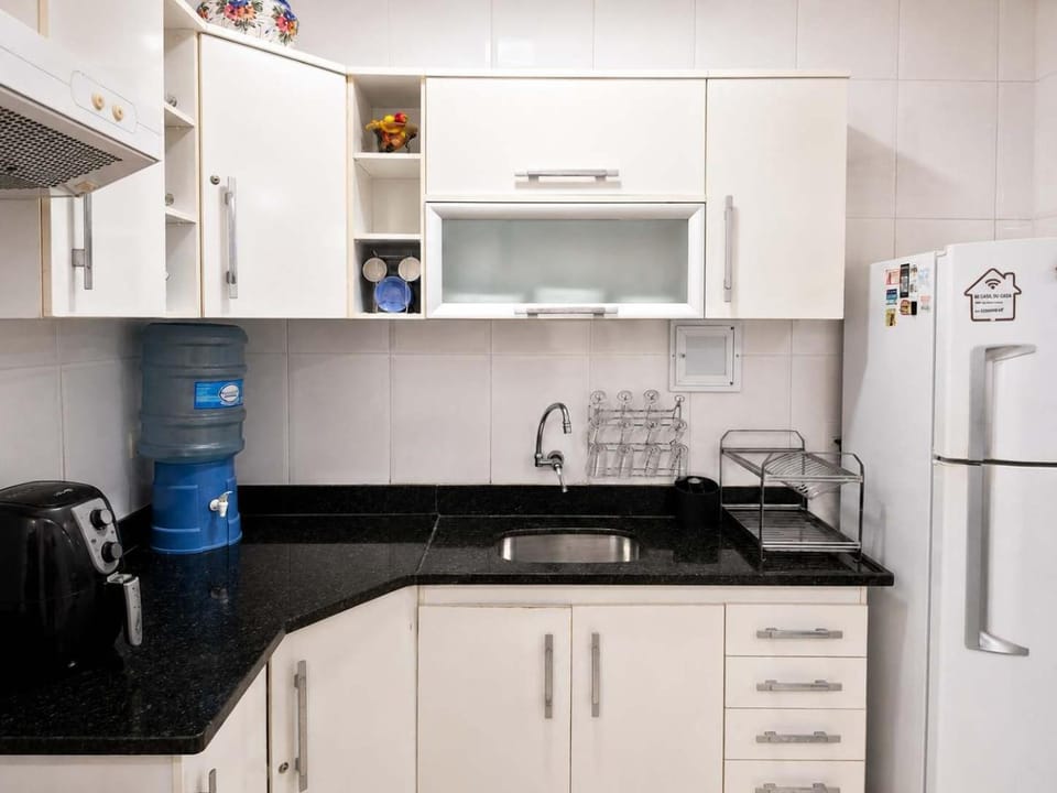 Apartamento 3 Quartos a 150 m da Praia do Forte com Ar e Garagem Apartment in Cabo Frio