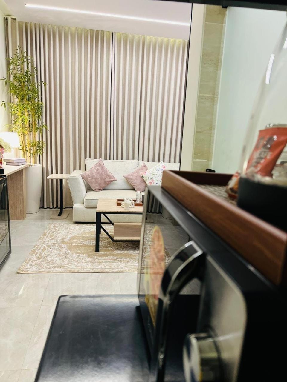 Living room, Seating area