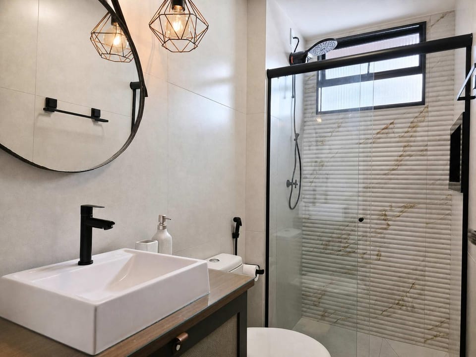 Apartamento Familiar 2 Quartos com Ar Condicionado a 100 m da Praia Apartment in Cabo Frio