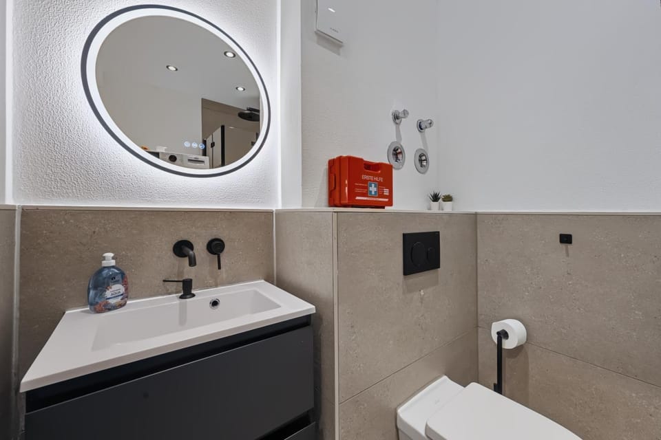 Toilet, Bathroom