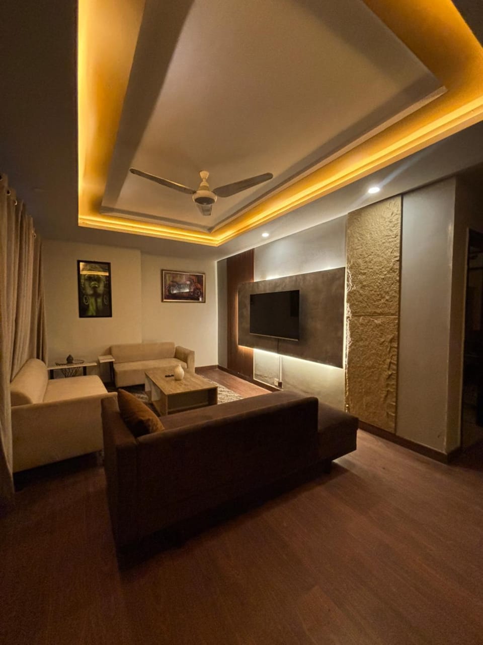 Communal lounge/ TV room, TV and multimedia, Seating area