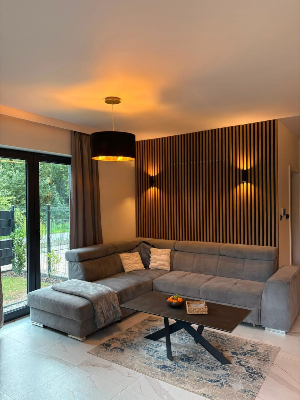 Communal lounge/ TV room, Kitchen or kitchenette, Seating area