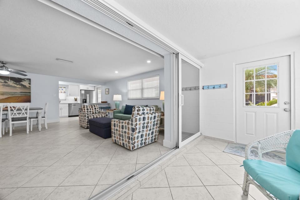 Villa B11 - Your Corner of Paradise | FREE CANCELLATION* Villa in Siesta Beach