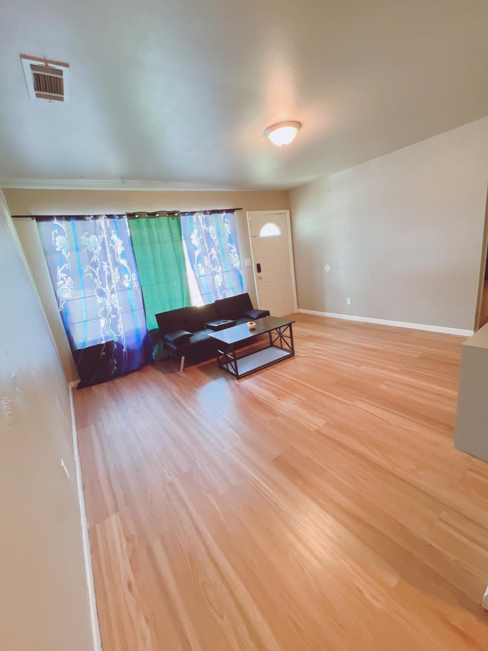 Newly renovated 3 bedroom fully fenced property Villa in Oklahoma City
