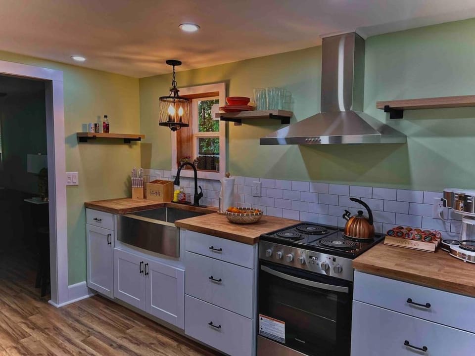 Rattlers Retreat, 2 BR at FAMU House in Tallahassee