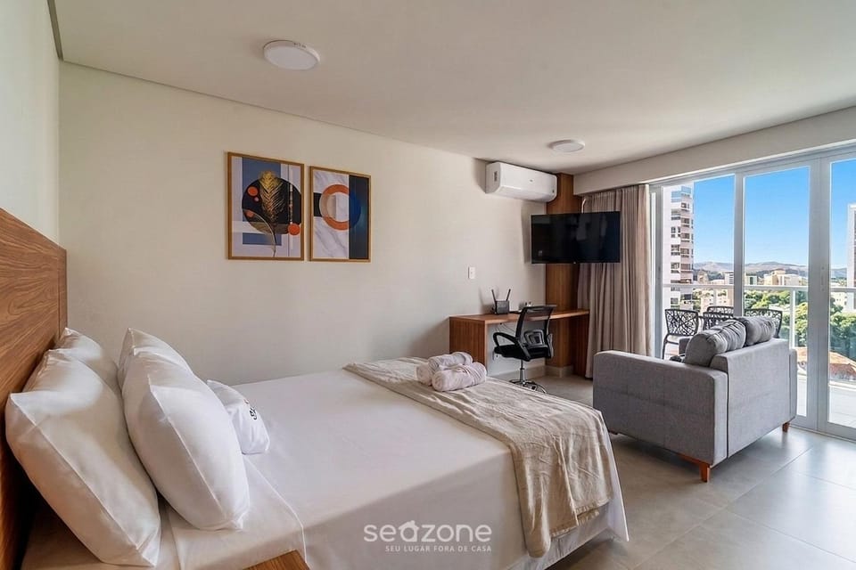 Bed, TV and multimedia, Balcony/Terrace, Living room, Bedroom, City view