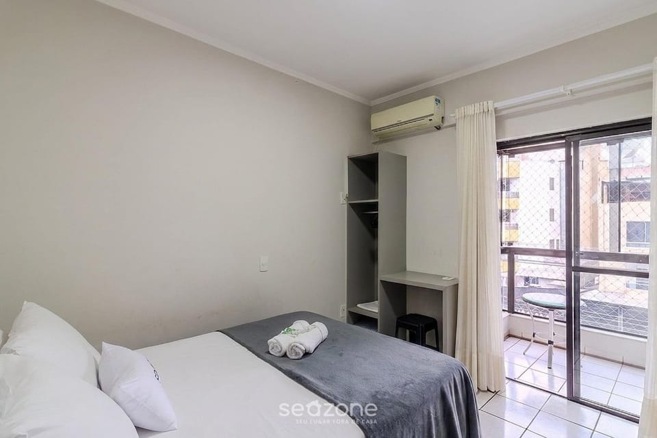 Bed, Balcony/Terrace, Bedroom, City view