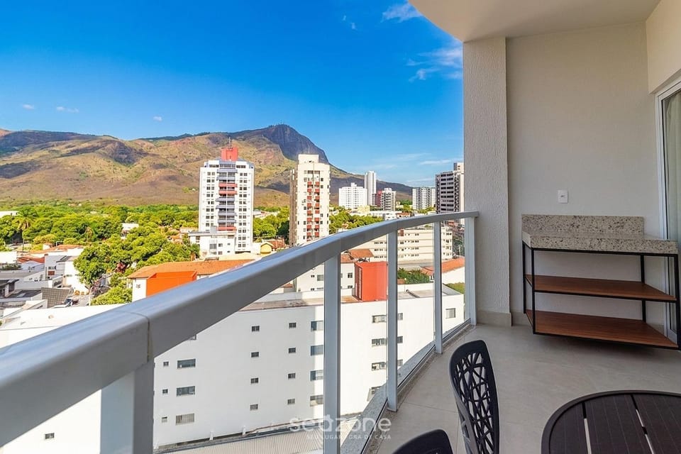 View (from property/room), Balcony/Terrace, City view, Mountain view