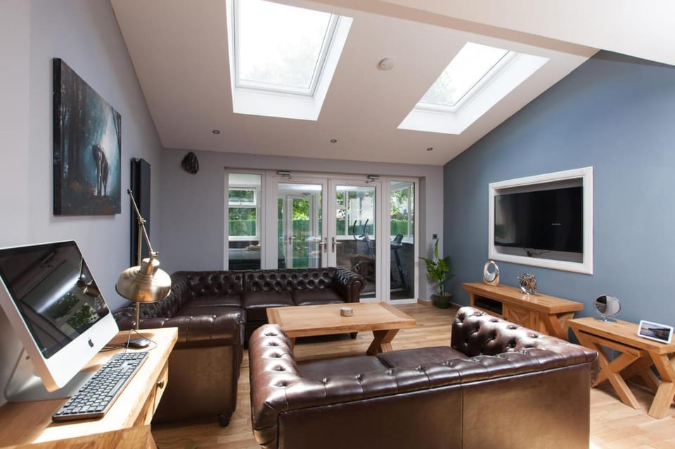 Luxurious Townhouse with Hot Tub Apartment in Edinburgh