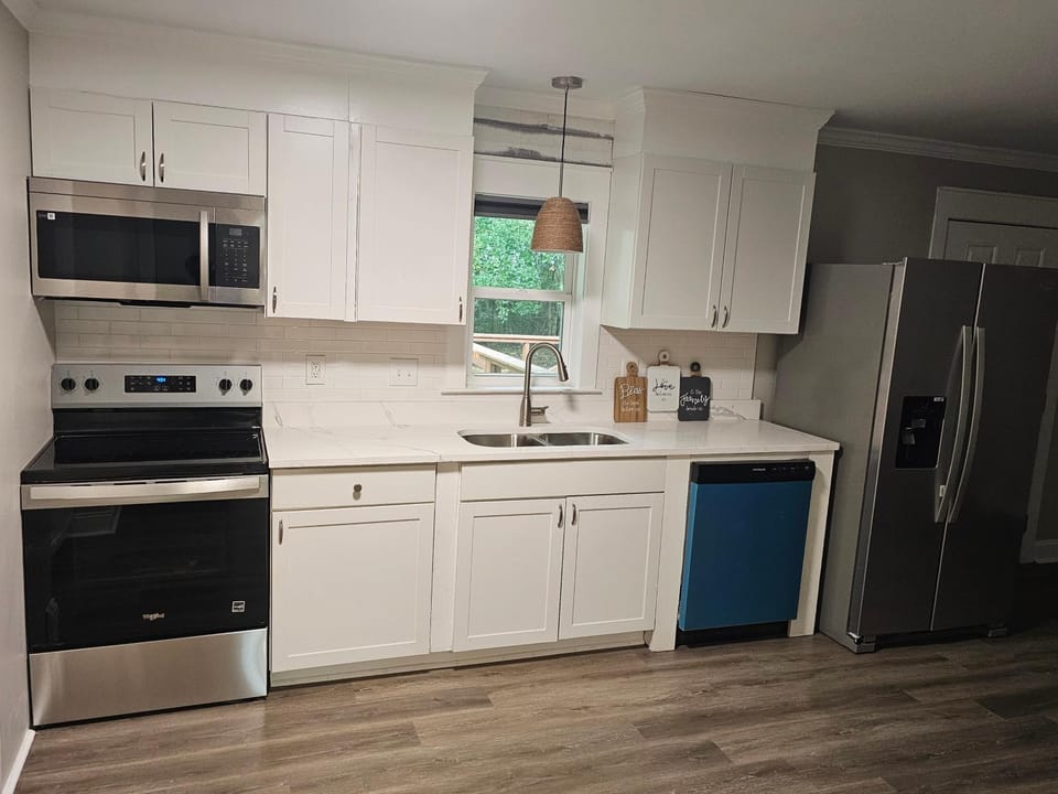 Beautiful and modern house to relax and enjoy charleston sc House in Goose Creek