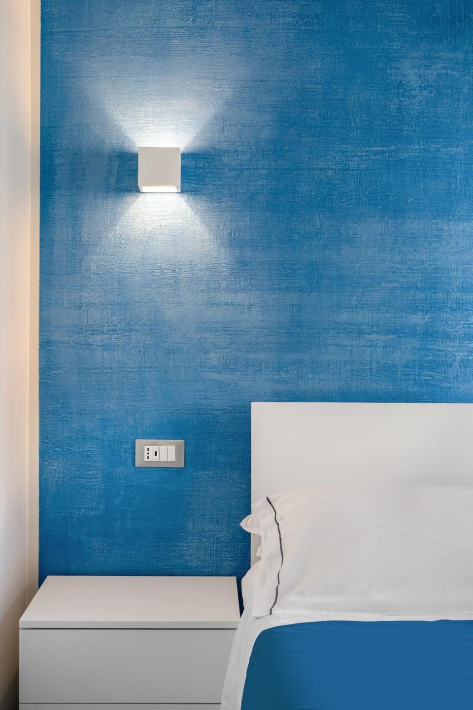 Bed, Decorative detail, Bedroom