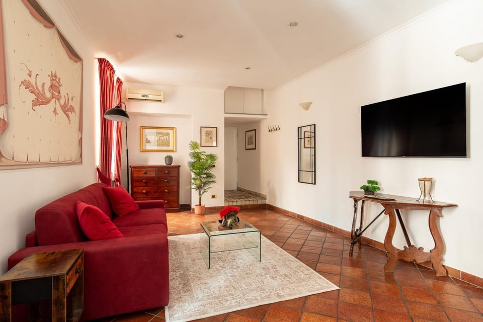 TV and multimedia, Living room, Seating area, Evening entertainment