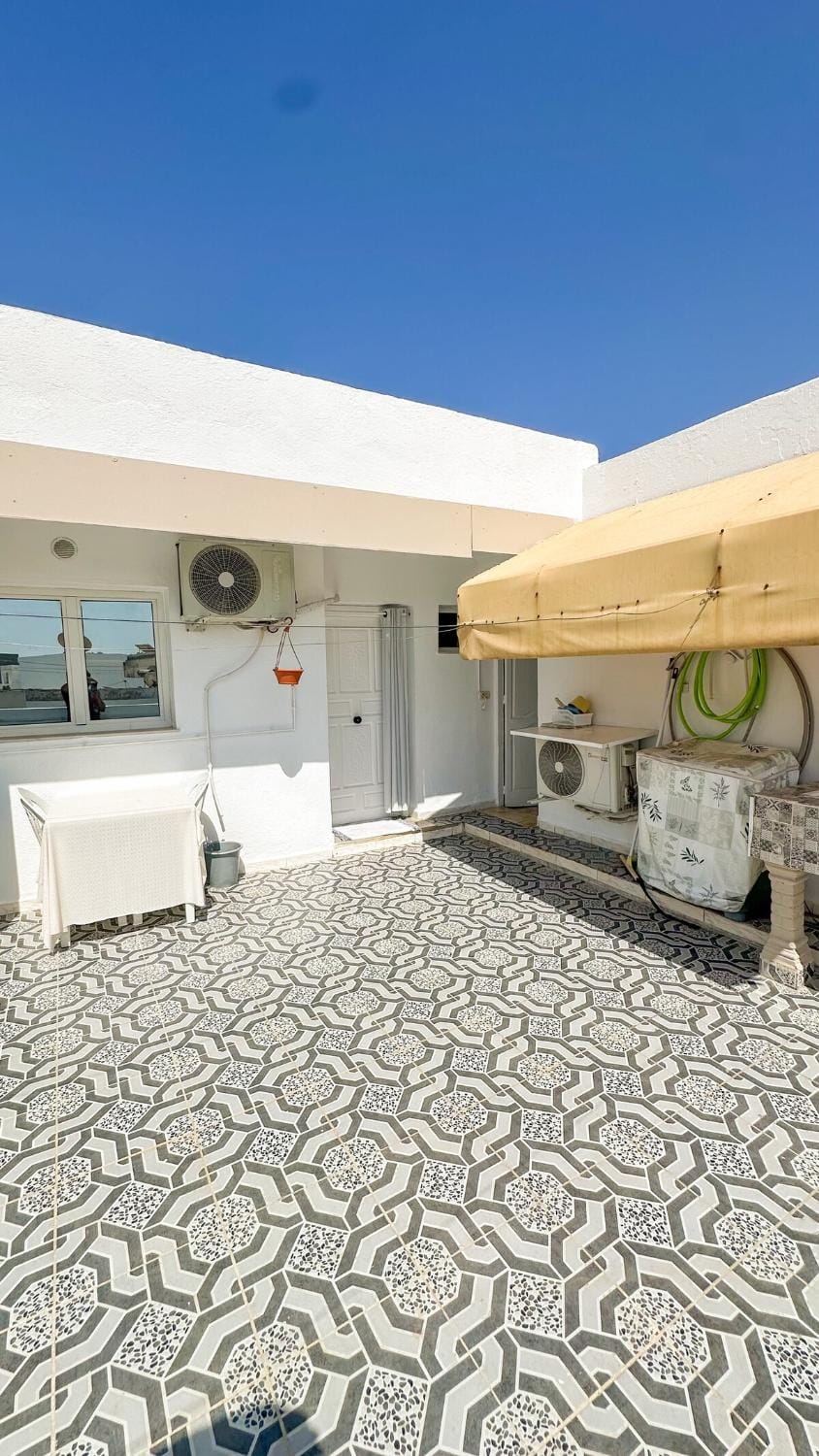 Patio, Day, Balcony/Terrace