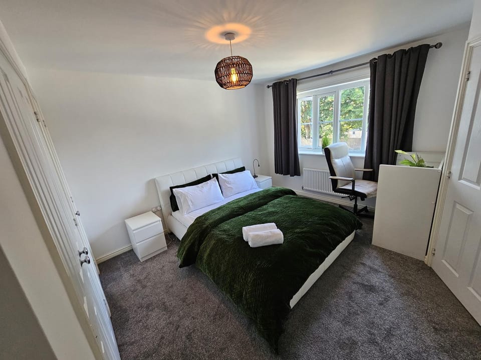 Bed, Bedroom