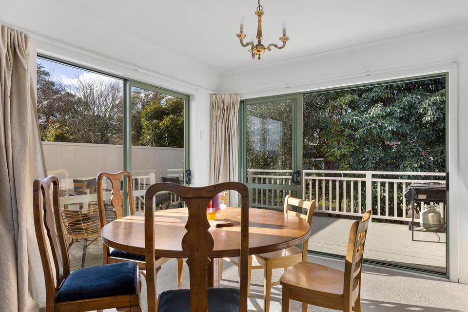 Family Haven Lake Taupo Escape House in Taupo