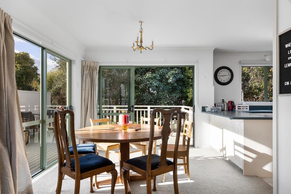 Family Haven Lake Taupo Escape House in Taupo