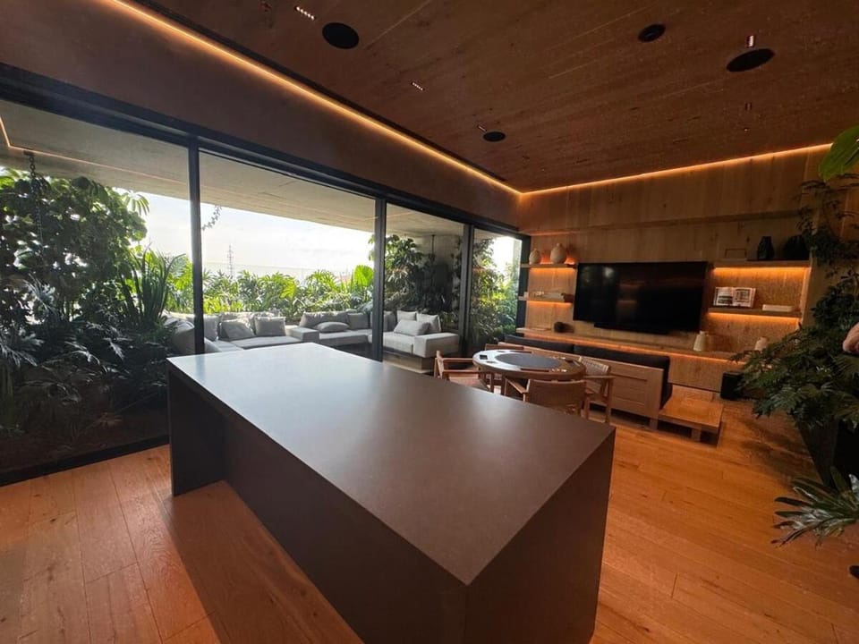 Skyline 41 Luxury Executive Loft Apartment in Mexico City