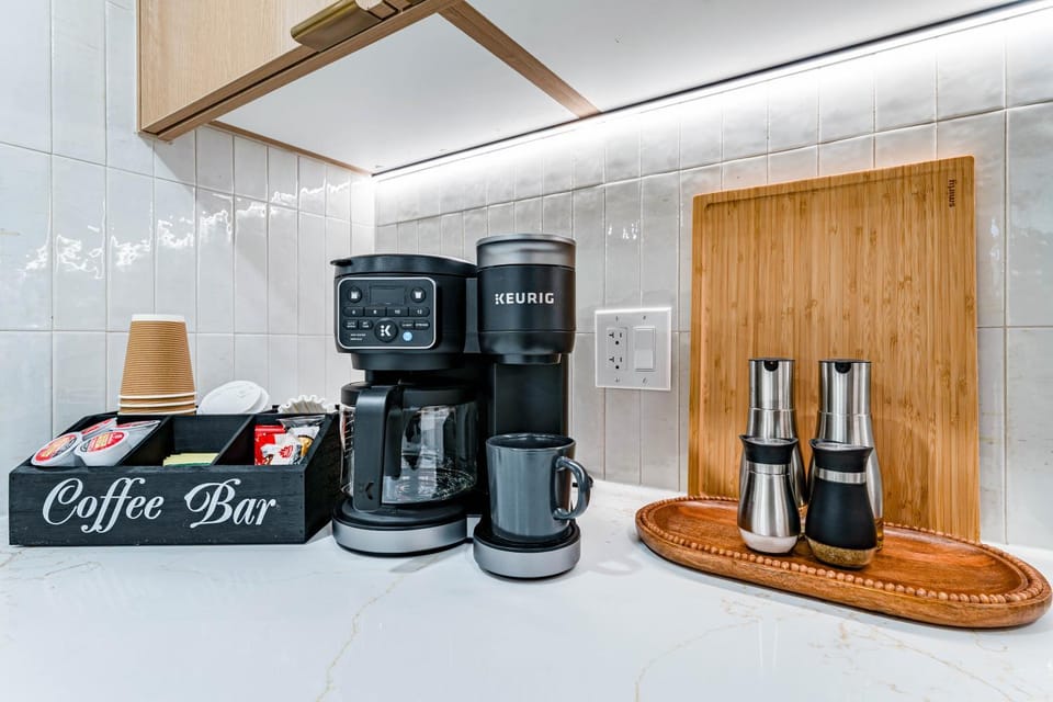 Coffee/tea facilities, Kitchen or kitchenette