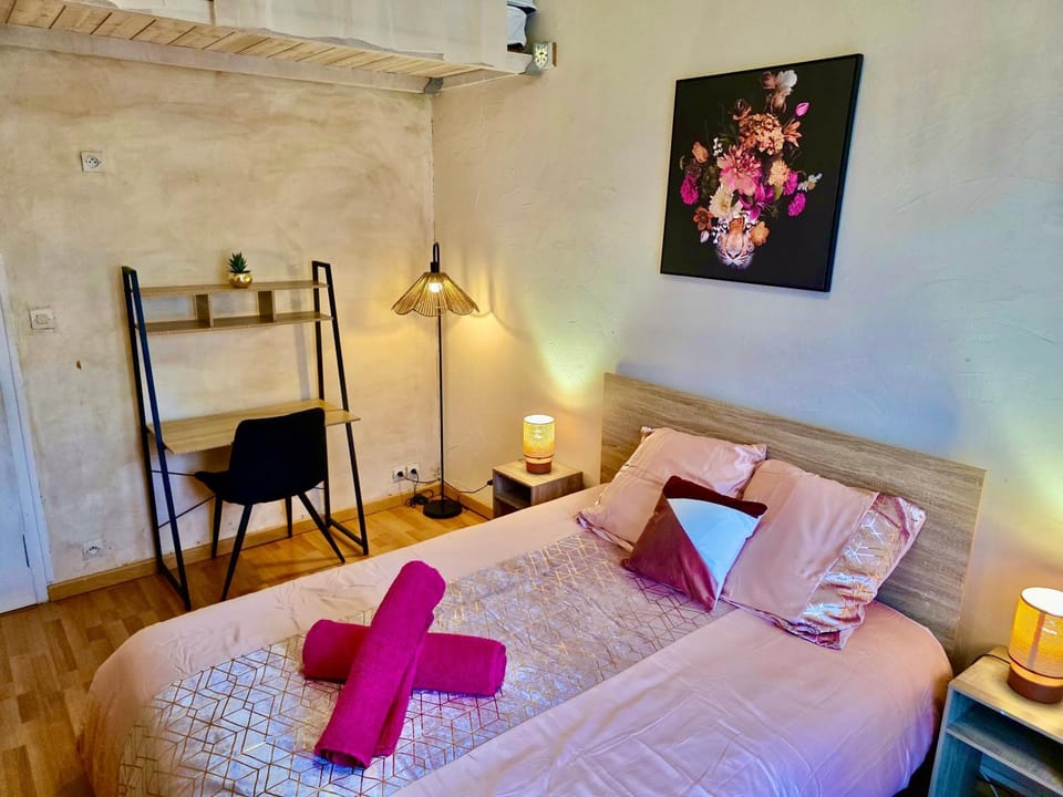 Grand T3 traversant avec 2 Balcons en Hypercentre Apartment in Aix-les-Bains