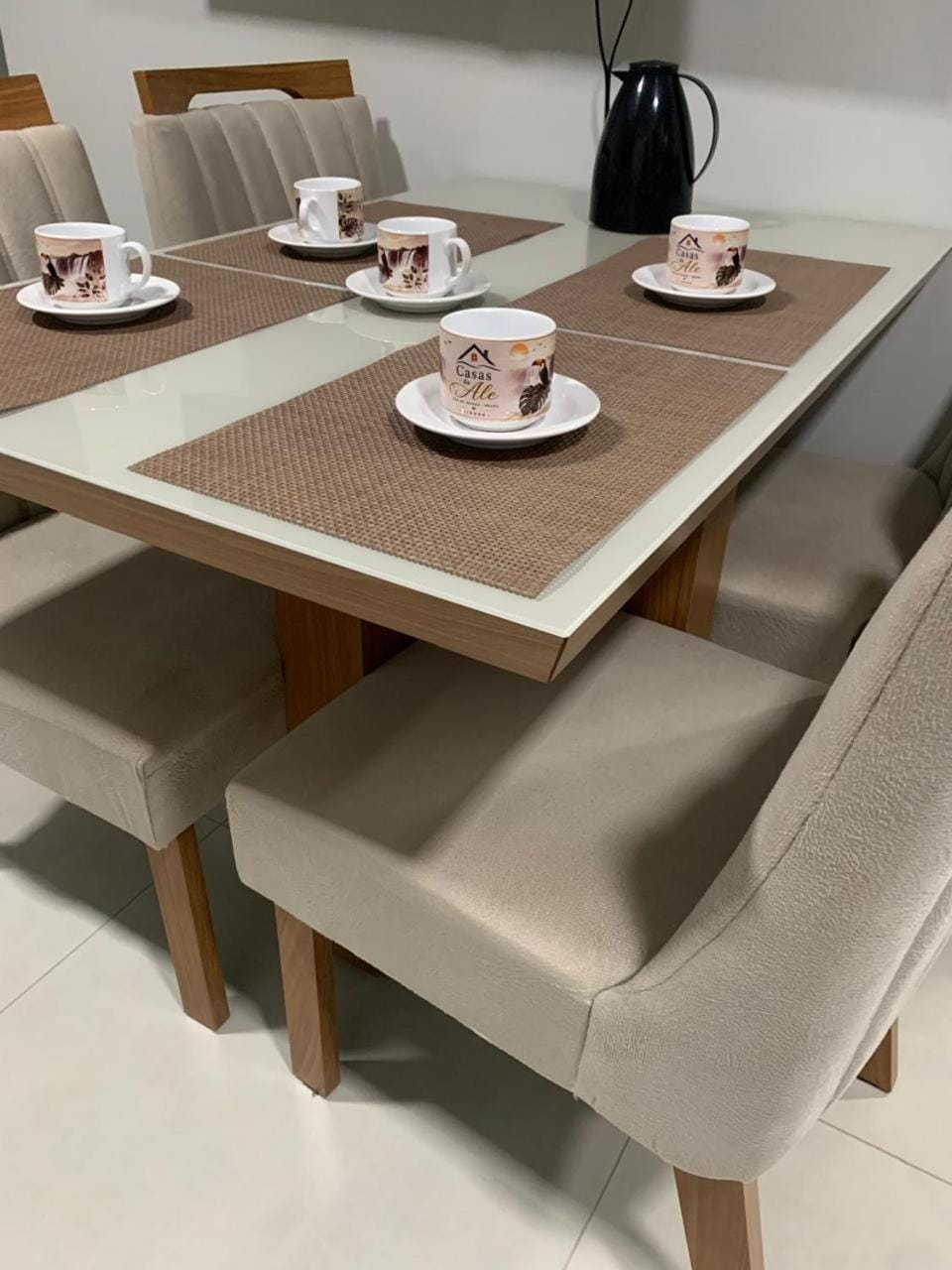 Coffee/tea facilities, Dining area