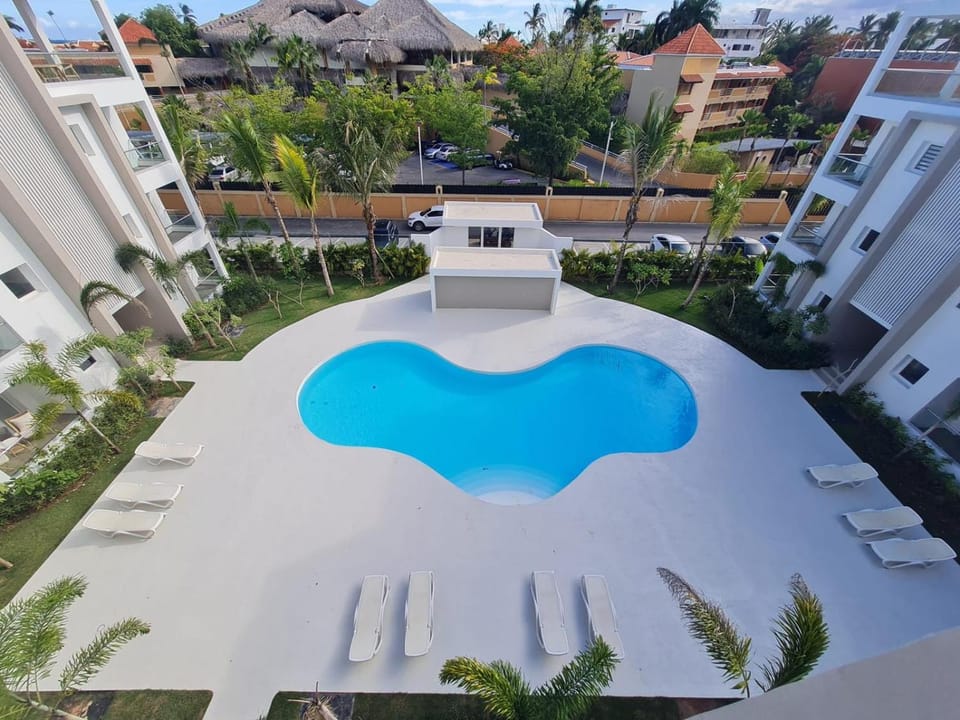 Garden, Swimming pool, Swimming pool