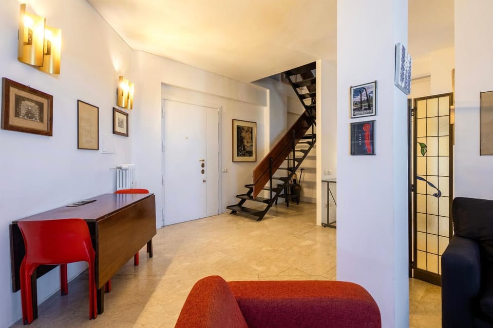 Facade/entrance, Seating area